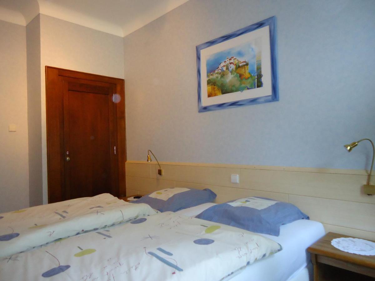 Hostellerie De La Vallee Heffingen Cameră foto